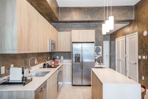 Купить кондоминиум в Майами, Флорида 1 спальня, 69.03м2, № 1927266 - фото 6