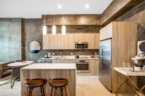 Купить кондоминиум в Майами, Флорида 1 спальня, 69.03м2, № 1927266 - фото 4