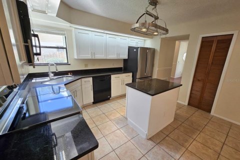 Villa ou maison à vendre à Altamonte Springs, Floride: 3 chambres, 189.15 m2 № 1850143 - photo 10