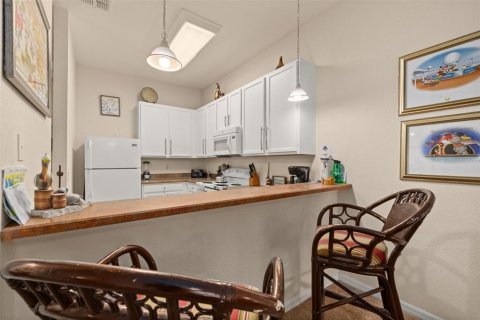 Condo in Davenport, Florida, 3 bedrooms  № 1910567 - photo 22