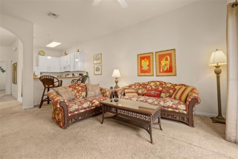 Condo in Davenport, Florida, 3 bedrooms  № 1910567 - photo 25