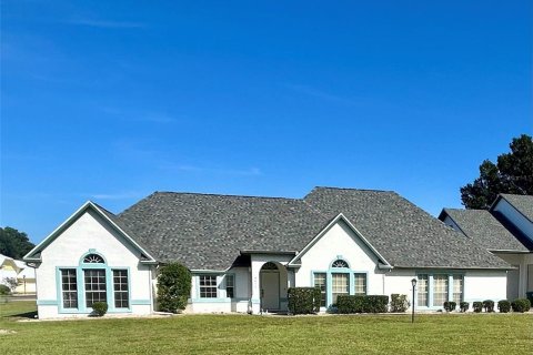 Villa ou maison à Ocala, Floride 4 chambres, 269.6 m2 № 2388574