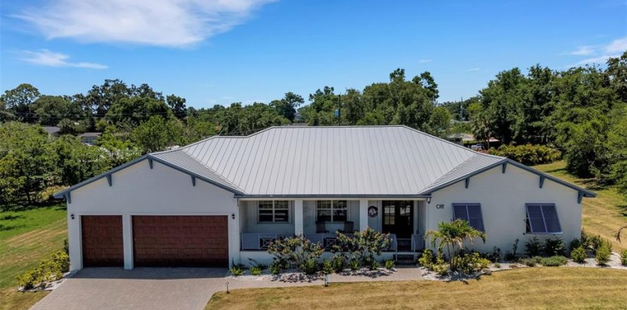 Casa en Winter Haven, Florida 4 dormitorios, 280.56 m2 № 1721407