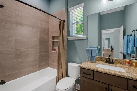 Casa en venta en Winter Haven, Florida, 4 dormitorios, 280.56 m2 № 1721407 - foto 23