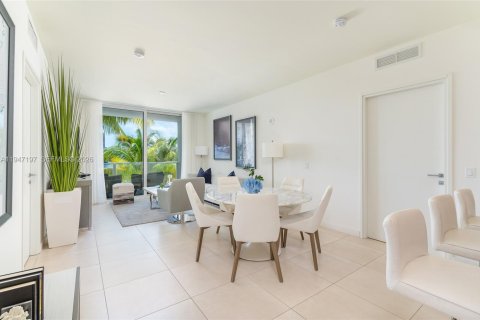 Condo in Fort Lauderdale, Florida, 2 bedrooms  № 2003304 - photo 3