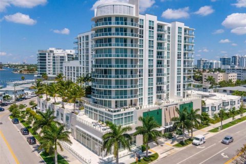 Condo in Fort Lauderdale, Florida, 2 bedrooms  № 2003304 - photo 29