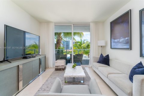 Condo in Fort Lauderdale, Florida, 2 bedrooms  № 2003304 - photo 22
