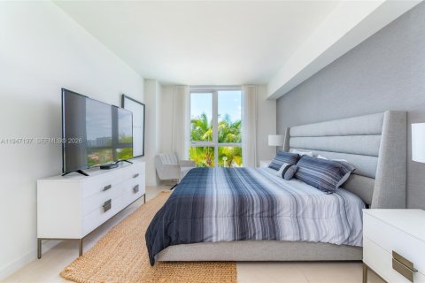 Condo in Fort Lauderdale, Florida, 2 bedrooms  № 2003304 - photo 10