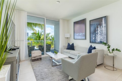 Condo in Fort Lauderdale, Florida, 2 bedrooms  № 2003304 - photo 20