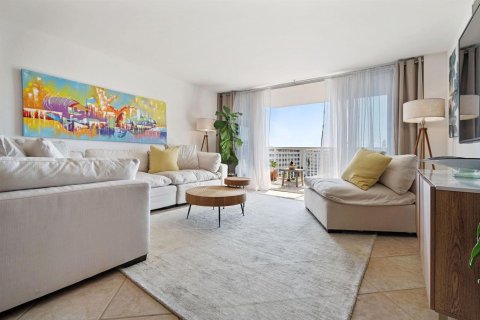 Condominio en Aventura, Florida, 2 dormitorios  № 2083365