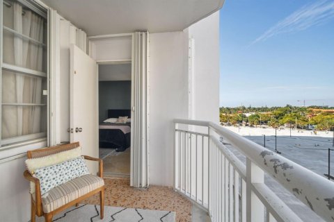 Condominio en venta en Aventura, Florida, 2 dormitorios, 145.39 m2 № 2083365 - foto 21