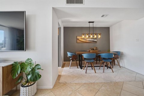 Condominio en venta en Aventura, Florida, 2 dormitorios, 145.39 m2 № 2083365 - foto 4