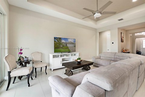 Casa en venta en Westlake, Florida, 3 dormitorios, 214.14 m2 № 1755745 - foto 7