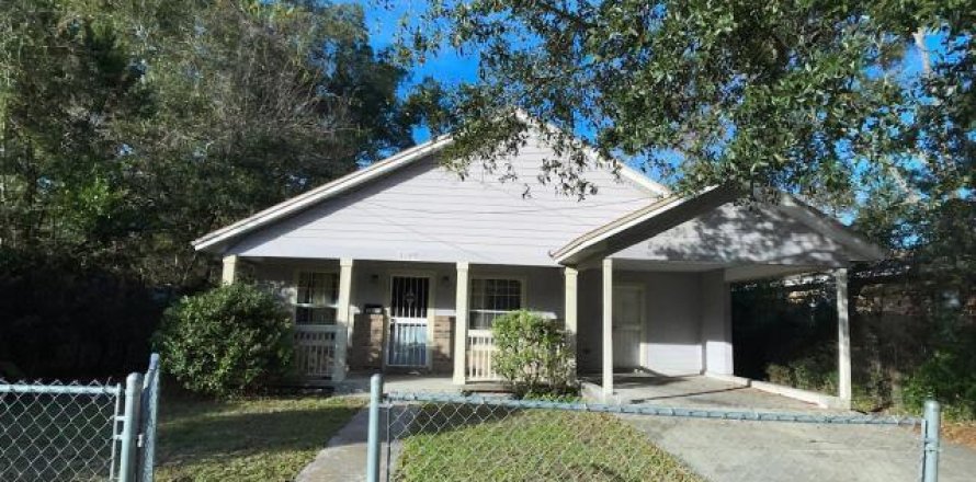 House in Jacksonville, Florida 3 bedrooms, 130.53 sq.m. № 875781