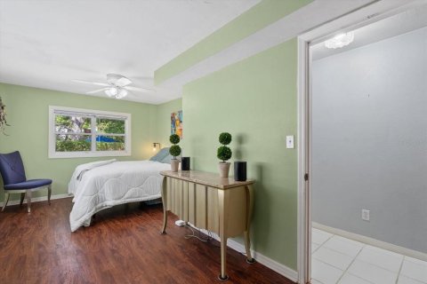 House in Sarasota, Florida 2 bedrooms, 120.03 sq.m. № 2234245 - photo 26