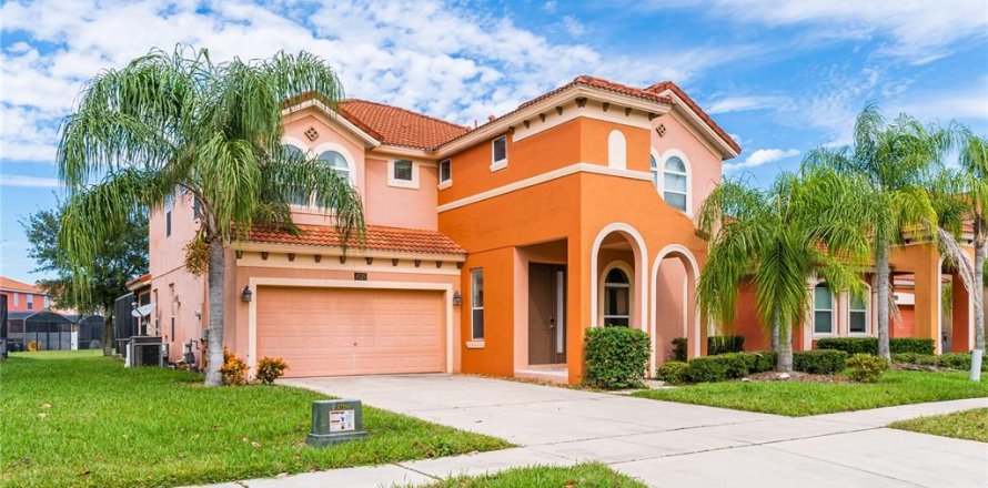 Casa en Kissimmee, Florida 6 dormitorios, 326.27 m2 № 1564032