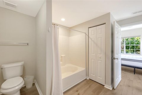 Купить кондоминиум в Сарасота, Флорида 8 комнат, 129.6м2, № 2147773 - фото 20