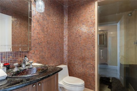 Condo in Sunny Isles Beach, Florida, 4 bedrooms  № 2091310 - photo 14