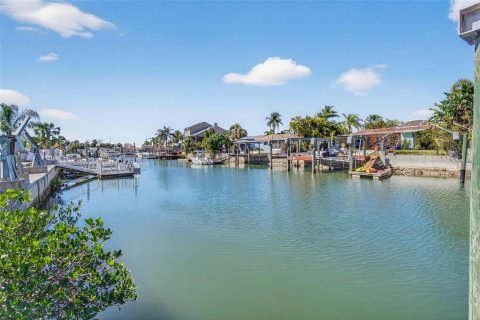 Villa ou maison à louer à New Port Richey, Floride: 3 chambres, 141.12 m2 № 2413766 - photo 28