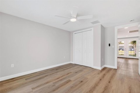 Villa ou maison à louer à New Port Richey, Floride: 3 chambres, 141.12 m2 № 2413766 - photo 18