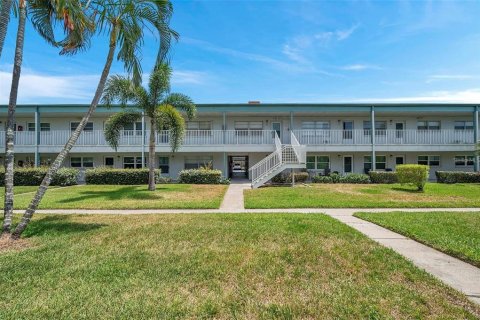 Condominio en venta en Saint Petersburg, Florida, 2 dormitorios, 93.83 m2 № 1524446 - foto 2