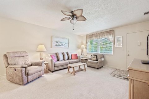 Condominio en venta en Saint Petersburg, Florida, 2 dormitorios, 93.83 m2 № 1524446 - foto 3