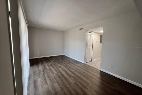 Copropriété à louer à Winter Park, Floride: 2 chambres, 101.26 m2 № 1662673 - photo 11