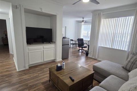 Condominio en alquiler en Orlando, Florida, 1 dormitorio, 79.34 m2 № 2142238 - foto 5