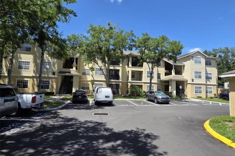 Condominio en alquiler en Orlando, Florida, 1 dormitorio, 79.34 m2 № 2142238 - foto 2