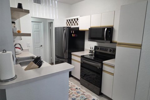 Condominio en alquiler en Orlando, Florida, 1 dormitorio, 79.34 m2 № 2142238 - foto 7