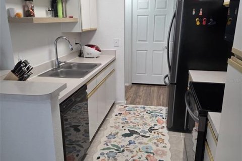Condominio en alquiler en Orlando, Florida, 1 dormitorio, 79.34 m2 № 2142238 - foto 14
