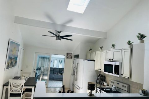 Villa ou maison à vendre à Tampa, Floride: 3 chambres, 129.04 m2 № 2237603 - photo 3