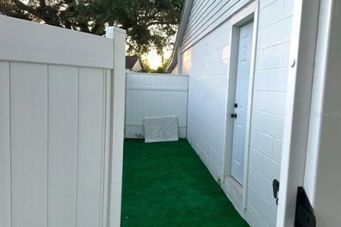 Villa ou maison à vendre à Tampa, Floride: 3 chambres, 129.04 m2 № 2237603 - photo 23