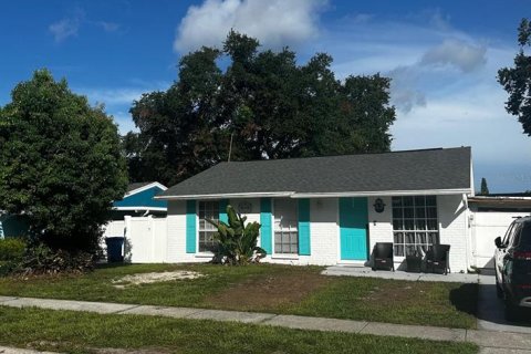 Villa ou maison à vendre à Tampa, Floride: 3 chambres, 129.04 m2 № 2237603 - photo 2