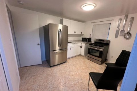 Villa ou maison à vendre à Tampa, Floride: 3 chambres, 129.04 m2 № 2237603 - photo 24