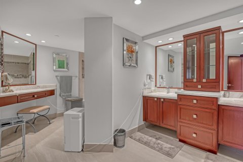 Condo in Riviera Beach, Florida, 3 bedrooms  № 2184156 - photo 25