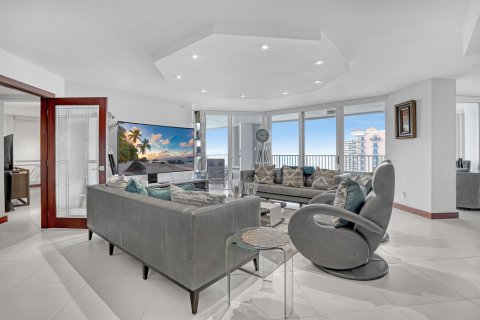 Condo in Riviera Beach, Florida, 3 bedrooms  № 2184156 - photo 4