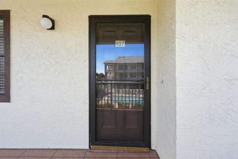 Condominio en venta en Dunedin, Florida, 2 dormitorios, 85.93 m2 № 2092805 - foto 3