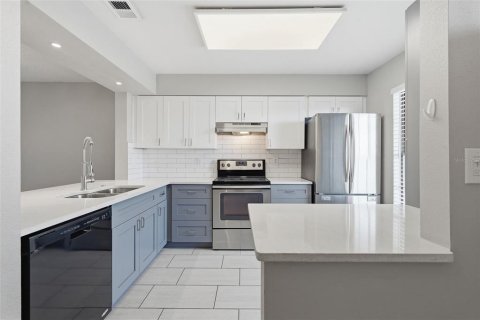 Condominio en venta en Dunedin, Florida, 2 dormitorios, 85.93 m2 № 2092805 - foto 4
