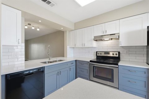 Condominio en venta en Dunedin, Florida, 2 dormitorios, 85.93 m2 № 2092805 - foto 5