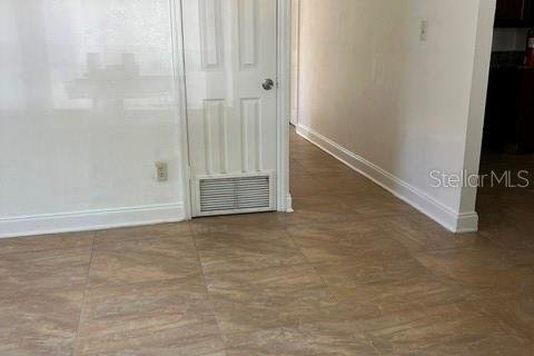 House in Gainesville, Florida 3 bedrooms, 89.19 sq.m. № 2149300 - photo 5
