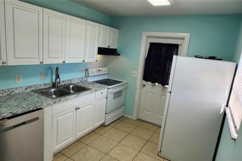 Appartement à louer à Largo, Floride: 2 chambres, 65.03 m2 № 2415421 - photo 3