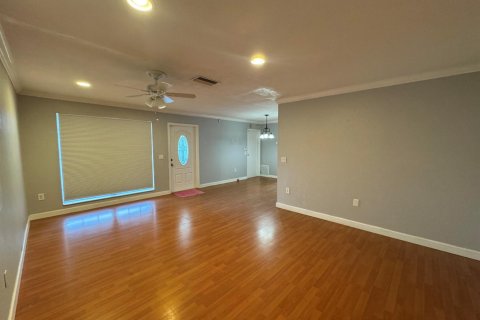 Casa en venta en Sunrise, Florida, 2 dormitorios, 97.27 m2 № 2248208 - foto 4