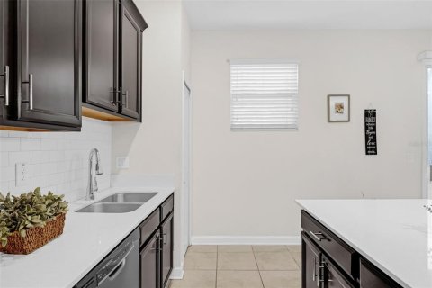 Adosado en venta en Kissimmee, Florida, 3 dormitorios, 155.52 m2 № 1894954 - foto 8