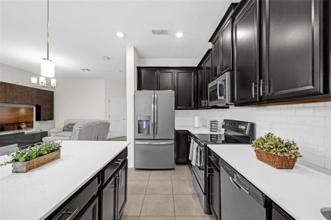 Adosado en venta en Kissimmee, Florida, 3 dormitorios, 155.52 m2 № 1894954 - foto 7