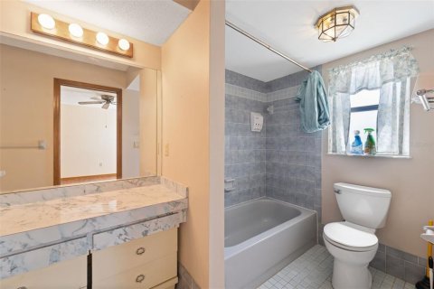 Casa en venta en Spring Hill, Florida, 2 dormitorios, 150.5 m2 № 1880702 - foto 26
