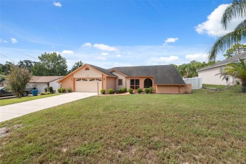 Casa en venta en Spring Hill, Florida, 2 dormitorios, 150.5 m2 № 1880702 - foto 3