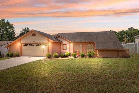 Casa en venta en Spring Hill, Florida, 2 dormitorios, 150.5 m2 № 1880702 - foto 1