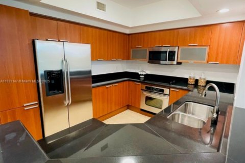 Copropriété à louer à North Miami, Floride: 2 chambres, 161.93 m2 № 1944185 - photo 5