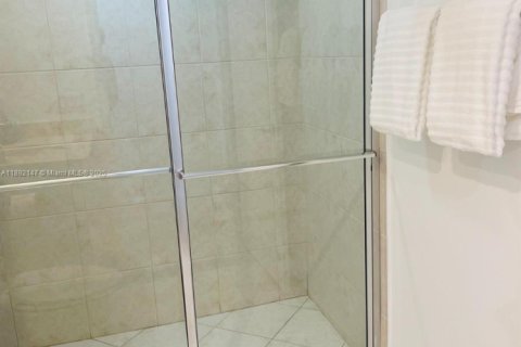 Copropriété à louer à North Miami, Floride: 2 chambres, 161.93 m2 № 1944185 - photo 19